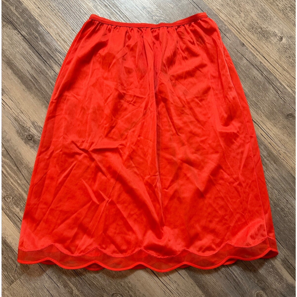 Vtg Vanity Fair Bright Red Tomato 60s Half Slip Size Small Scalloped Hem